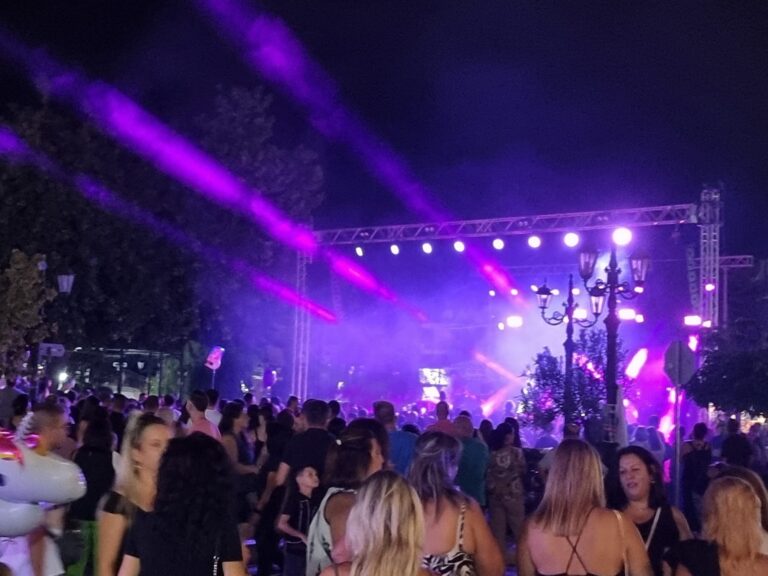 Read more about the article Λευκή Νύχτα 2024 – Φωτογραφικό Αρχείο